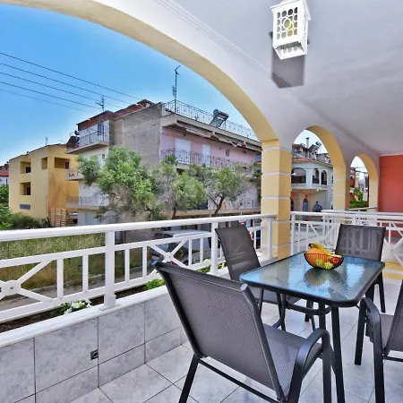 Four Sons Apartment Flogita